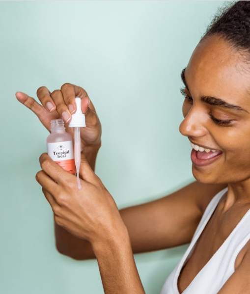 Razones por las que debes usar un serum para contorno de ojos.