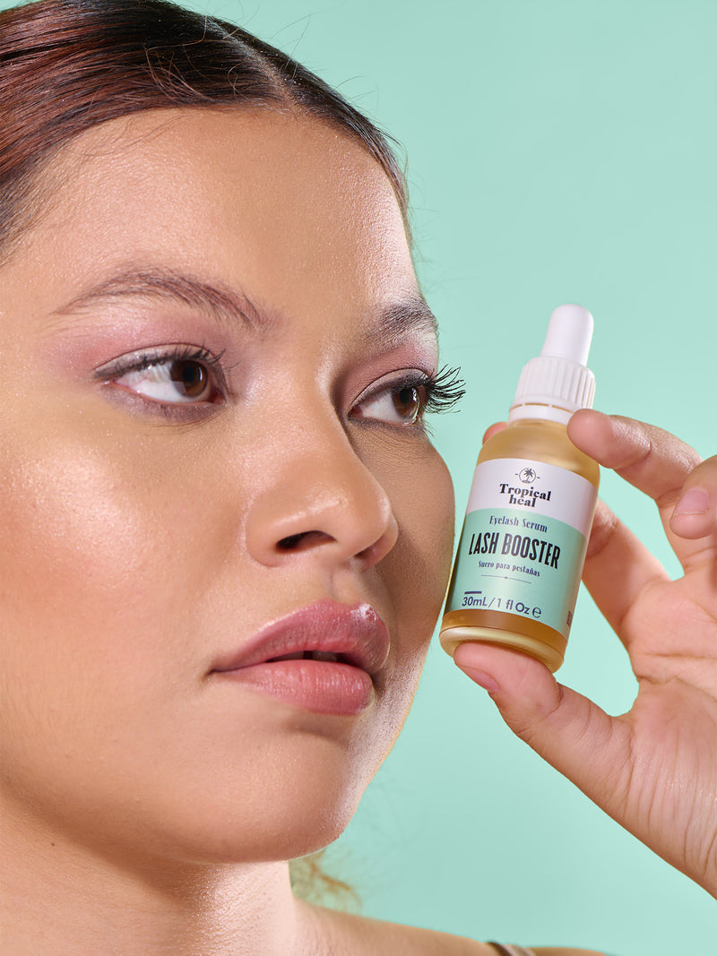 Serum alargador de pestañas y cejas con activos naturales